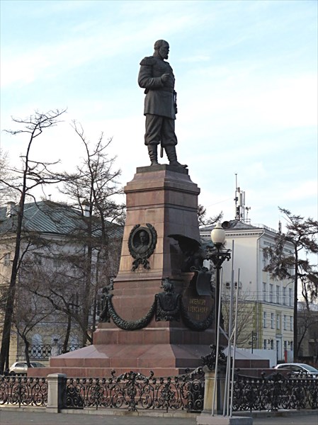 157-Памятник императору Александру III